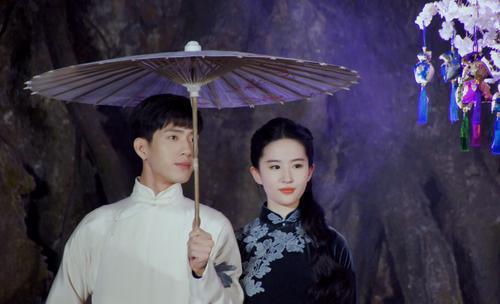 南烟斋笔录男二是谁？揭秘《南烟斋笔录》中神秘男二身份及故事背后的秘密