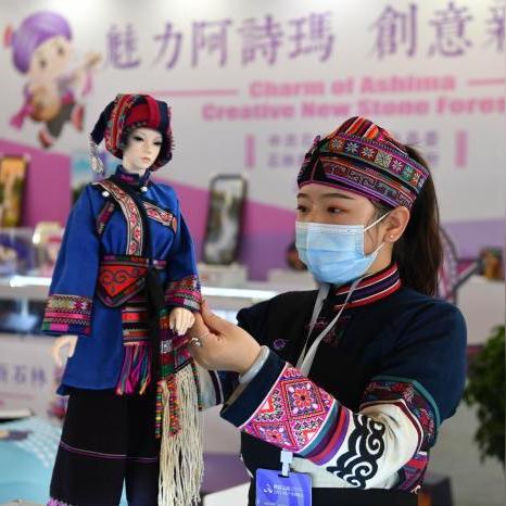 (云上城之歌官方下载地址)云上城之歌手游官网，探索奇幻世界的魔法之旅