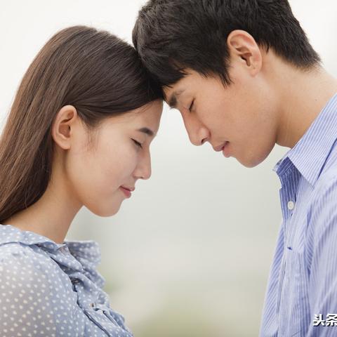 (以校之名学生看法)以校之名1折相思——探讨现代大学生恋爱观中的迷茫与困惑