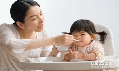 (教宝宝如何吃)宝宝吃吃吃：如何正确引导宝宝养成良好饮食习惯？