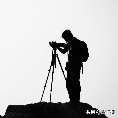 体验宇宙之美：星轨之上小程序，带你解锁开启夜空摄影之旅的全新方式