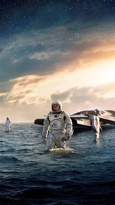 (穿越星际穿越小说)穿越星际的奇幻旅程：探索宇宙的未知之谜