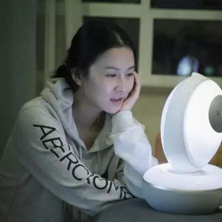 未来家庭新助手：全面解析机器人管家如何提升生活质量与家居安全