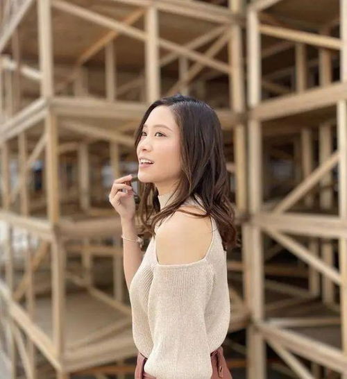 (降魔的张佩玲)降魔佩玲展明：神秘的力量在吻中展露