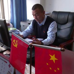(成长堡垒最新版汉化版)挑战成长，打造最强搭配：成长堡垒的秘密揭晓