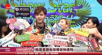 (小品《追星族》台词)《追星族》小品：追星狂热，演绎粉丝生活的欢笑与泪水