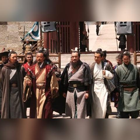 金色将领：侠义水浒传中的勇士之名，贯穿正义与忠诚的传奇传记