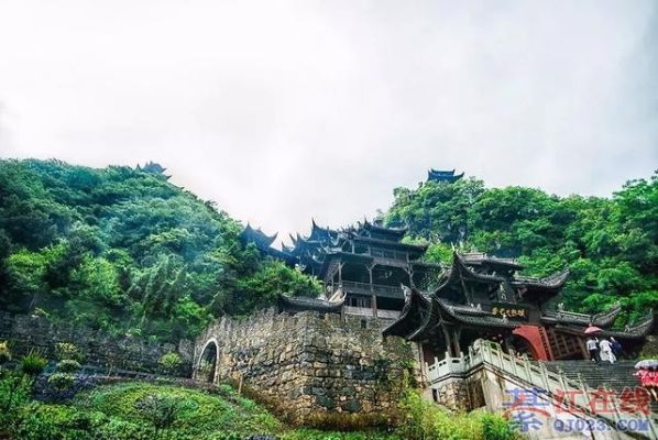 九黎城景点介绍：探寻历史遗迹，感受古文化魅力，畅游风光如画景点。