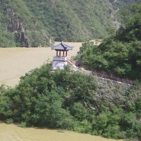 (纯三国商城版)纯三国折扣版：尽享经典战争策略游戏优惠，战略出奇制胜