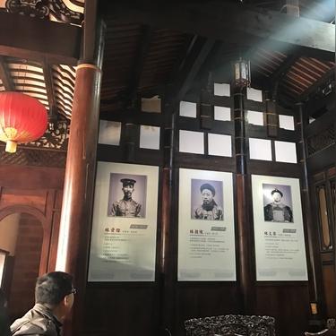 台湾住民热烈迎接远征军灵柩，公众悼念致敬反映台湾社会对英雄的深深尊崇