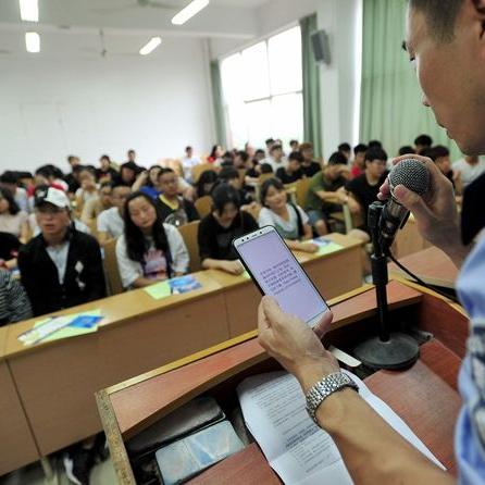 (如何用电脑快速发送信息)详细教程：通过电脑一步步教你如何轻松快速发送短信