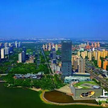 探寻背后原因：英雄之城2下架的真相与游戏行业监管政策的关系解析
