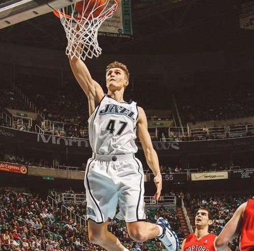 探讨NBA篮球大师全明星模式保底价格及其性价比，了解你值得投入的预算
