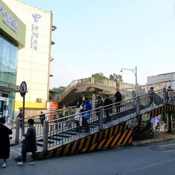 (成都电脑城在哪个区)成都电脑城的各分部分布情况：在成都市的哪些区能找到它们?