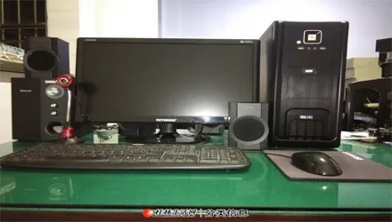 出售优质二手台式电脑，超值选择，性能卓越，适合办公与家庭使用，欢迎来电咨询！