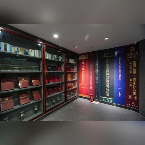 探讨长安古城的发展历程—以'长安不是一天建成的无敌版'为例，诠释时光的积淀与历史的沉淀是城市逐渐成为无敌版的关键要素