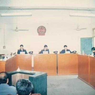 (迟到的正义的定义)迟到的正义:被忽略却永不消逝的公平原则