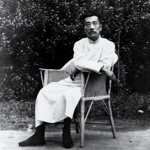 探索二战战略内置菜单无限金币功效：玩家在最关键战局时的突破性选择